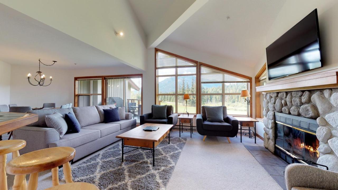 Spacious Family With Spectacular Views By Harmony * Whistler