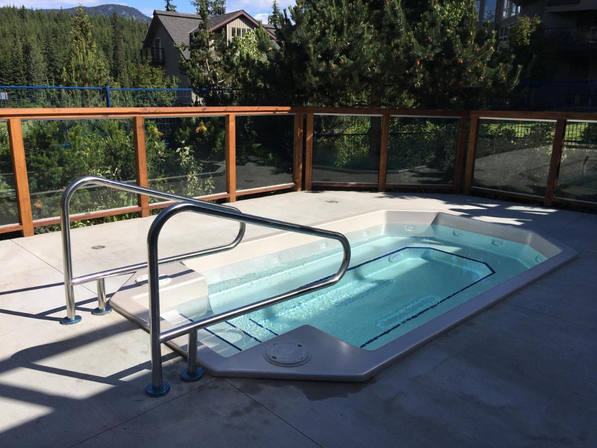 Spacious Family With Spectacular Views By Harmony Whistler